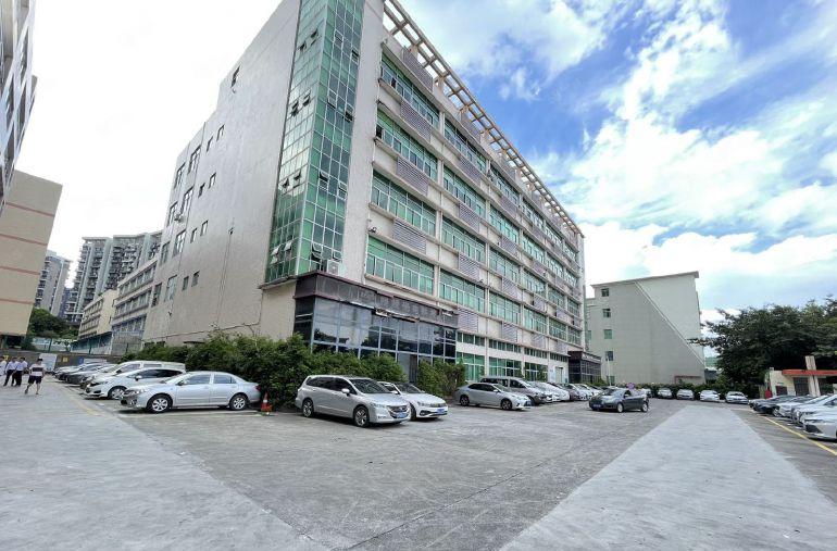 龙华区大和轻轨站旁边红本工业园无尘车间2800平方一层招租