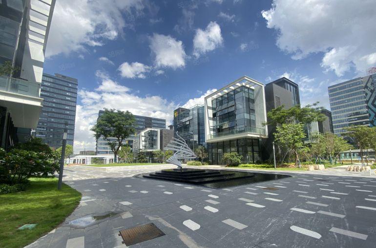 龙华清湖地铁站1000平电商仓库厂房出租，分租200起