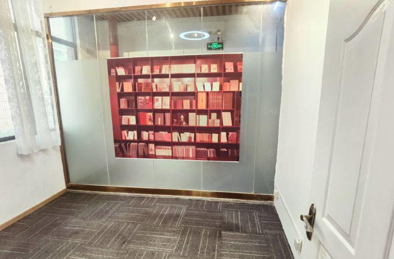 元芬地铁站智慧云谷精装50平起租办公室少量招租欢迎咨询