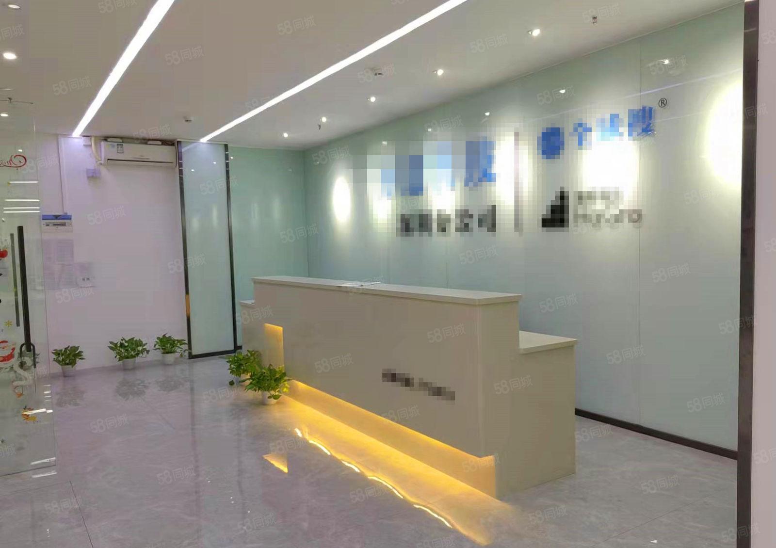 深圳龙华汽车站附近楼上610平精装办公室厂房出租。