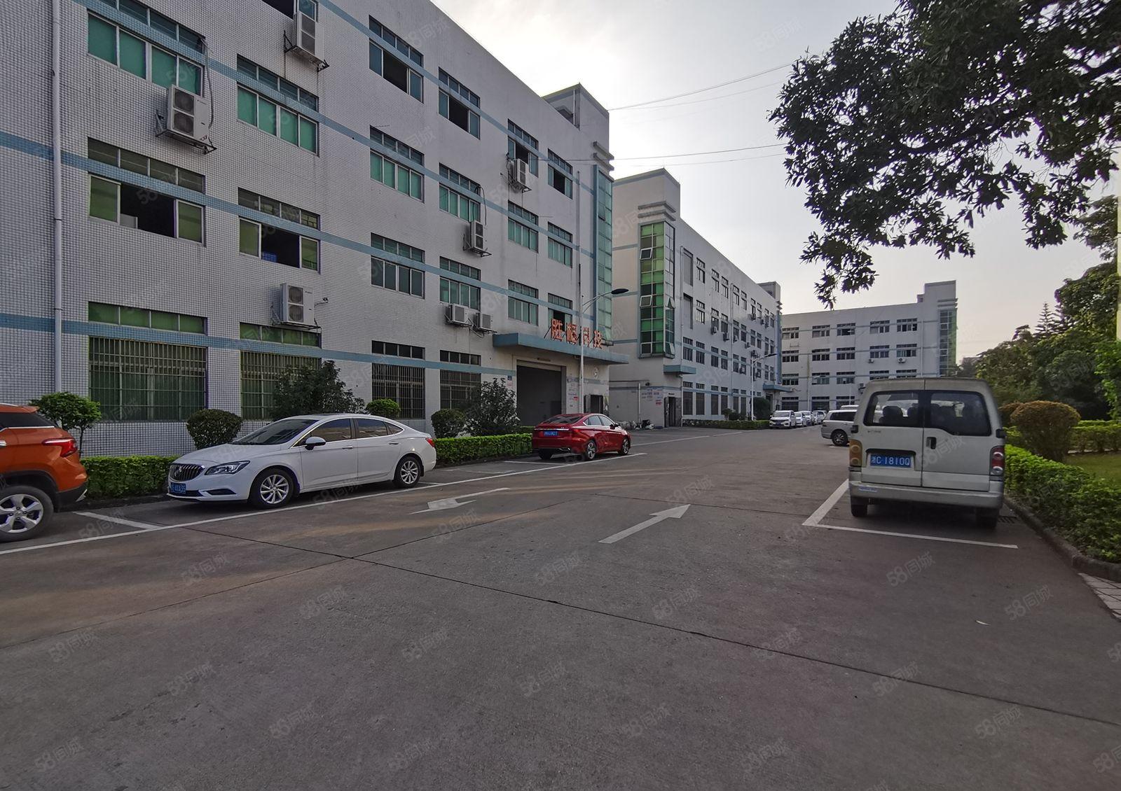 出租龙华地铁口工业区新出1至3楼厂房仓库招租300平起分租