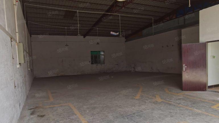 龙华汽车站边园区一楼500平方仓库出租园区进出车方便可分租