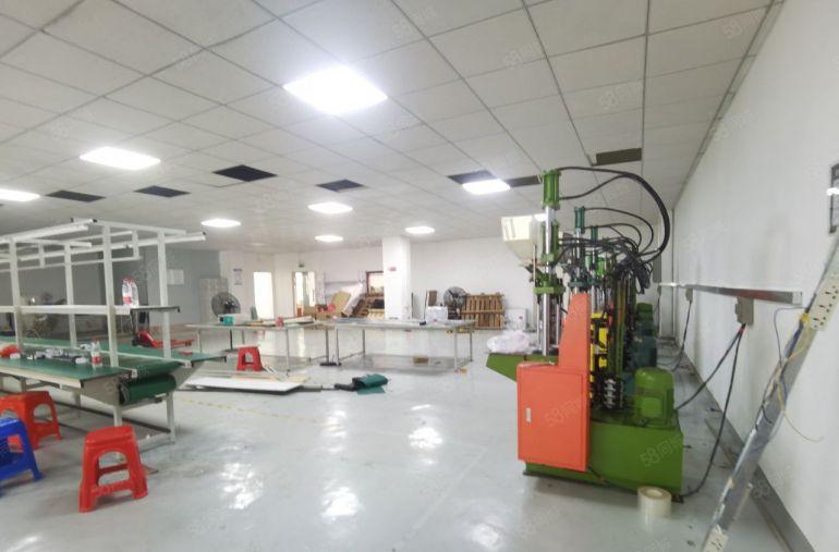 整层新装修1200平，龙华大浪商业中心附近，前台办公车间