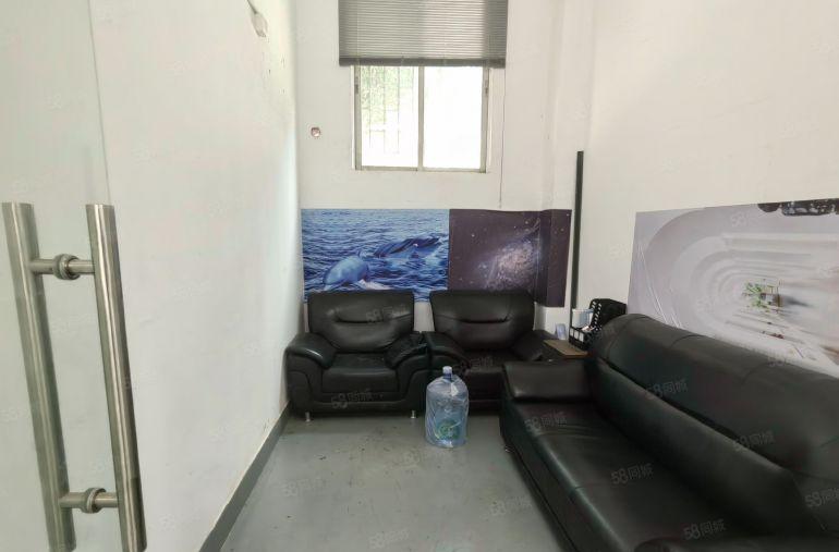 200平起租龙华油松电商园精装修一楼厂房出租仓库出租可以分租