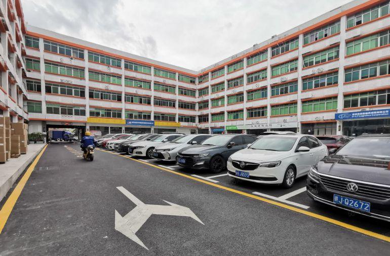 龙华元芬地铁口精装红本电商物流仓库办公室500平，可拎包入住