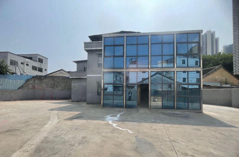 龙华地铁口500平方米独门独院现成精装修厂房出租