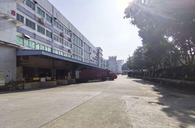 龙华观澜梅观高速路口原房东红本厂房出租2万平带卸货平台空地大