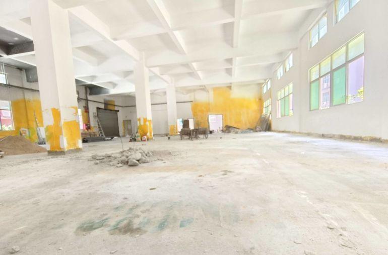 龙华大浪红本厂房一楼出租1000平层高6.5米仓库招租可分租