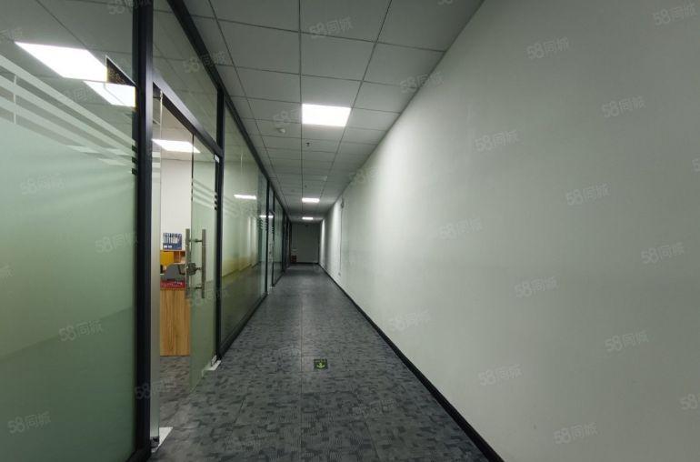 观澜地铁口2000平整层精装修原房东红本厂房仓库出租无转让费