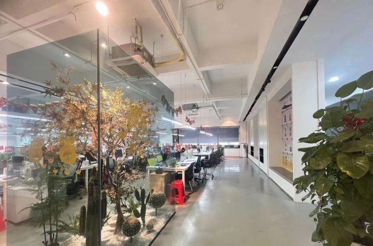 观澜松元地铁口原房东直租享受高薪补贴1000平起租使用率超高