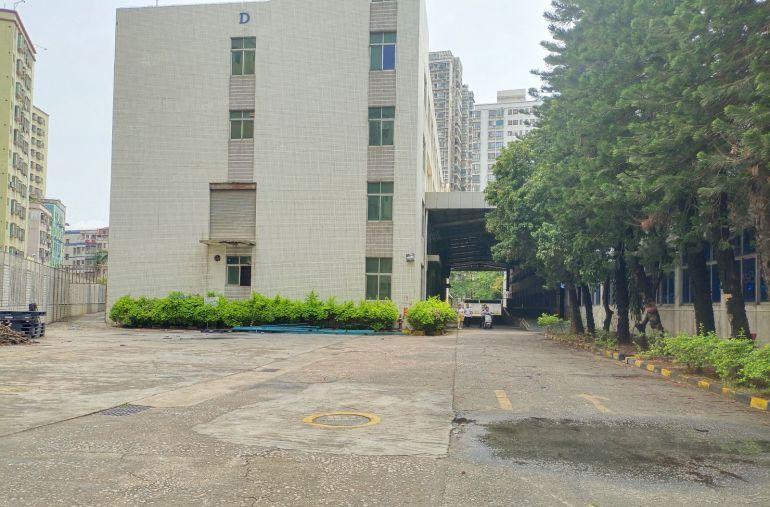 龙华富士康附近独院1.4万厂房仓库出租可分租200平超大空地