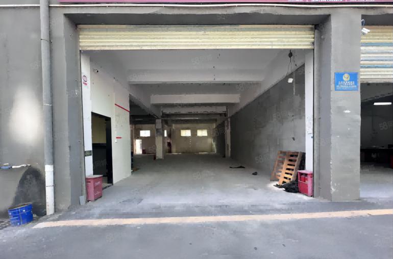 龙华上芬地铁口一楼仓库200至765一楼厂房