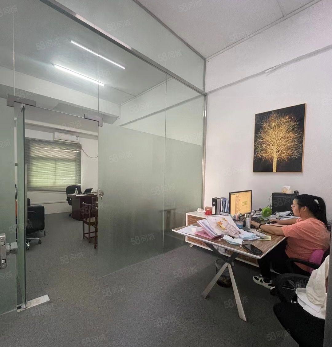 龙华龙胜地铁站新出一楼160平办公厂房出租