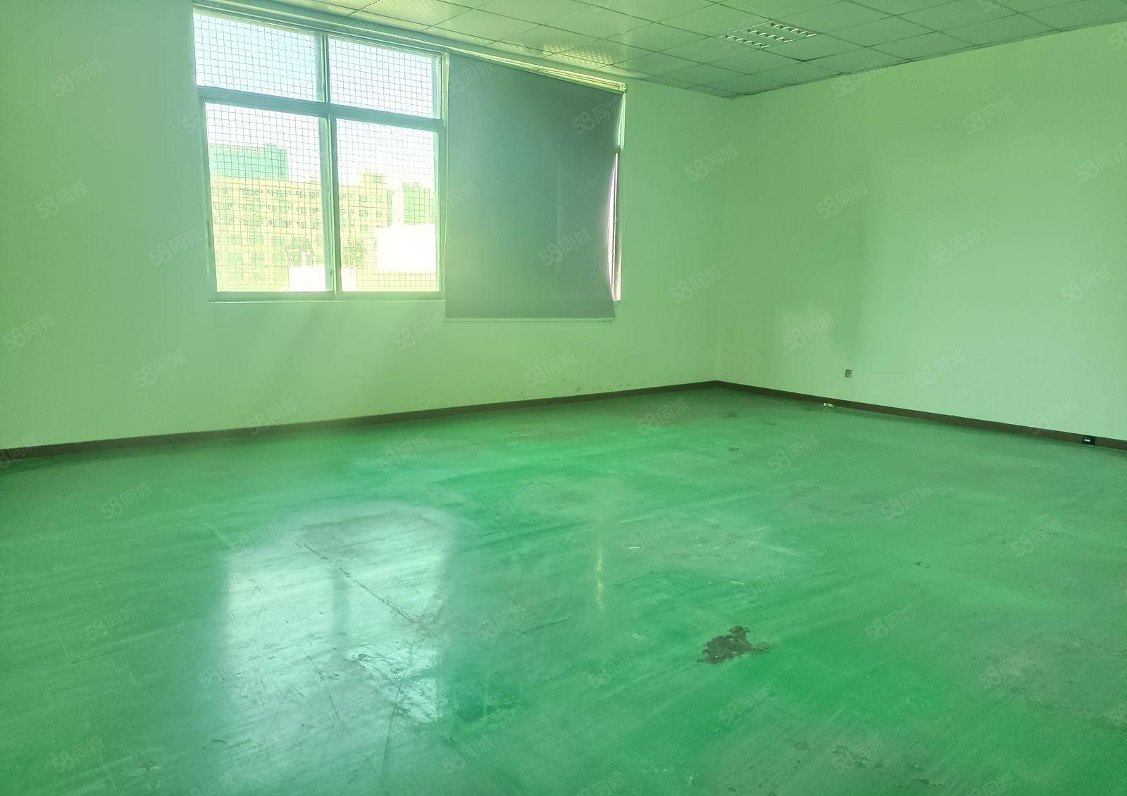 龙华清湖北地铁口附近楼3000平小分租200平空地大好进车