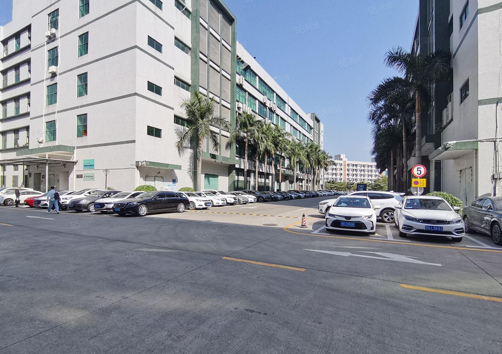 23元租龙华观澜3万平一楼二楼大小分租独院红本厂房仓库精装修