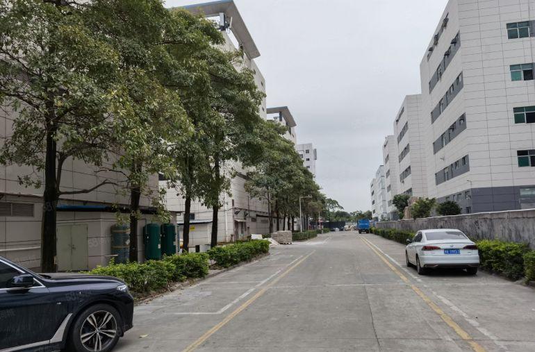 龙华新出原房东独院6000平厂房仓库出租分租能办环评交通方便