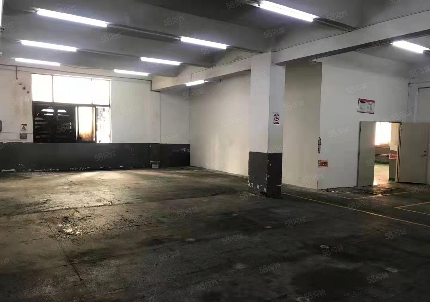 一楼300平米原房东直租