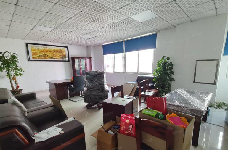 20元起龙华清湖地铁口原房东工业园新出2150平厂房出租分租