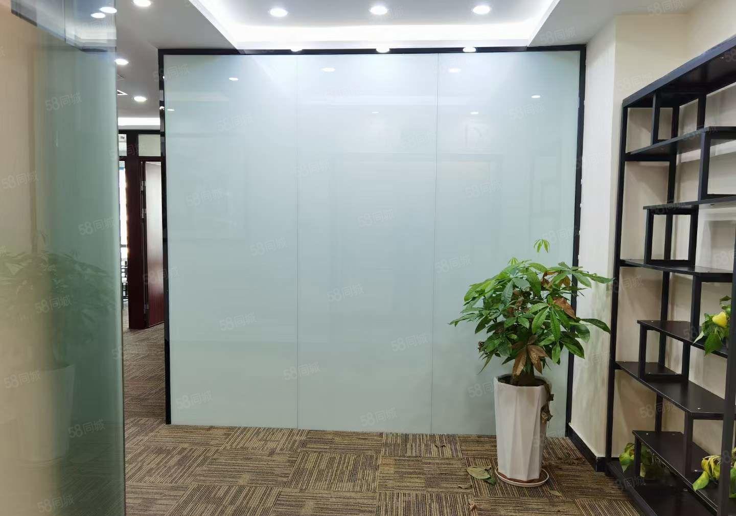 龙华清湖地铁附近168平米精装办公室出租