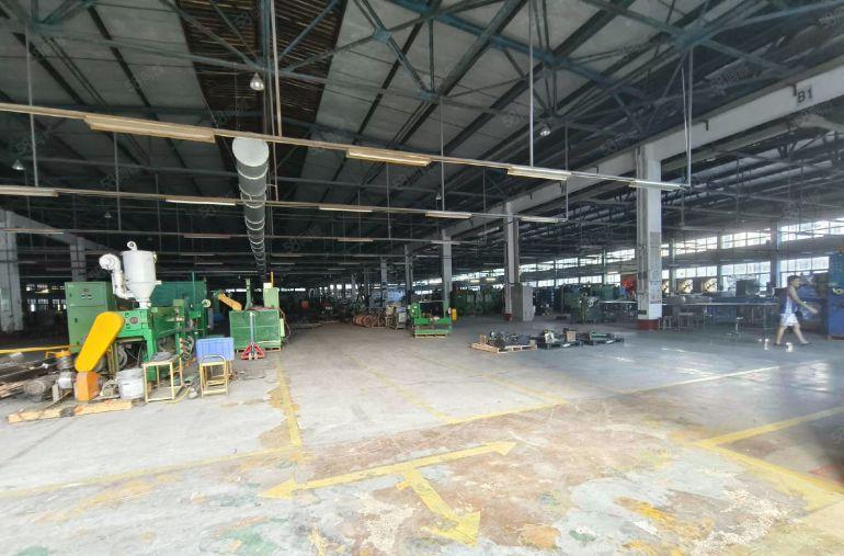 油松红本钢构500平至10000平低价出租，空地大，免租期长