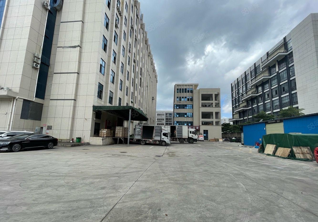 龙华大浪原房东厂房出租带有卸货平台和雨棚空地面积大小面积分租