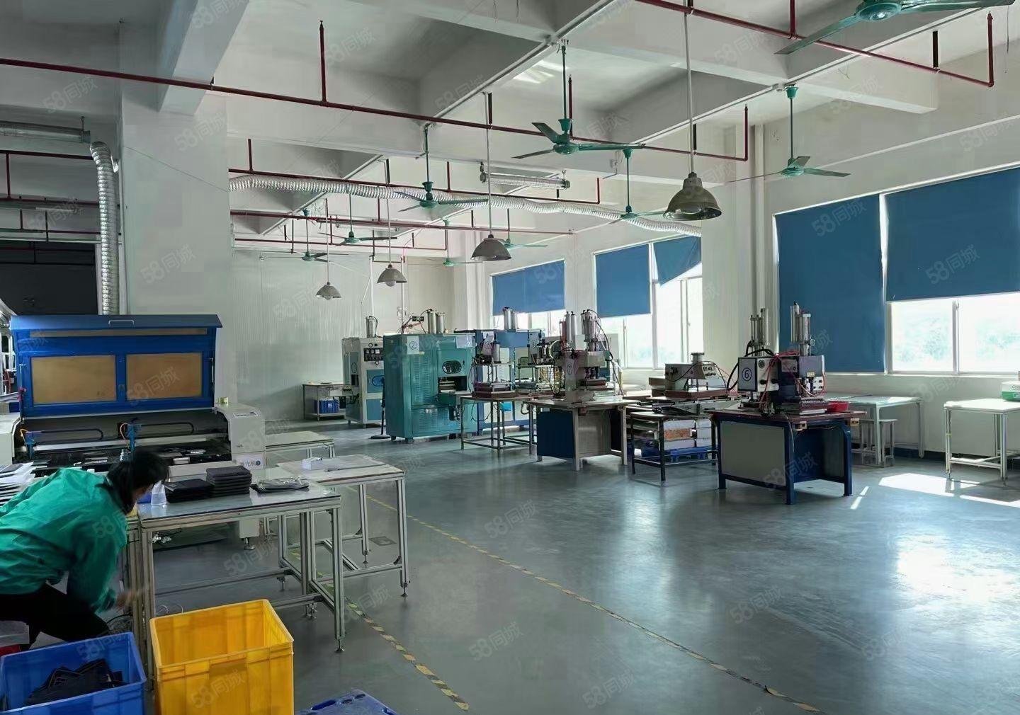 观澜新田工业区楼上单层1800平带精装修厂房出租空地大形象好