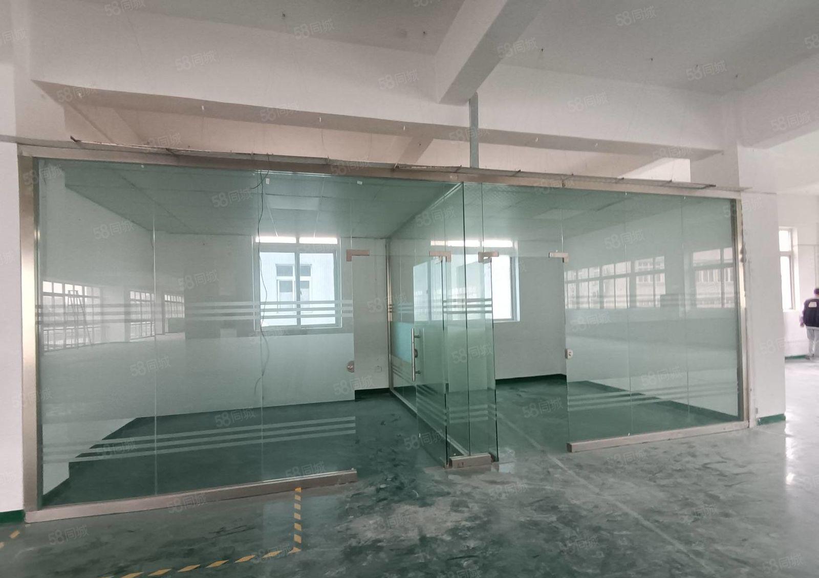 龙华大浪商业中心新出楼上1915平精装厂房出租