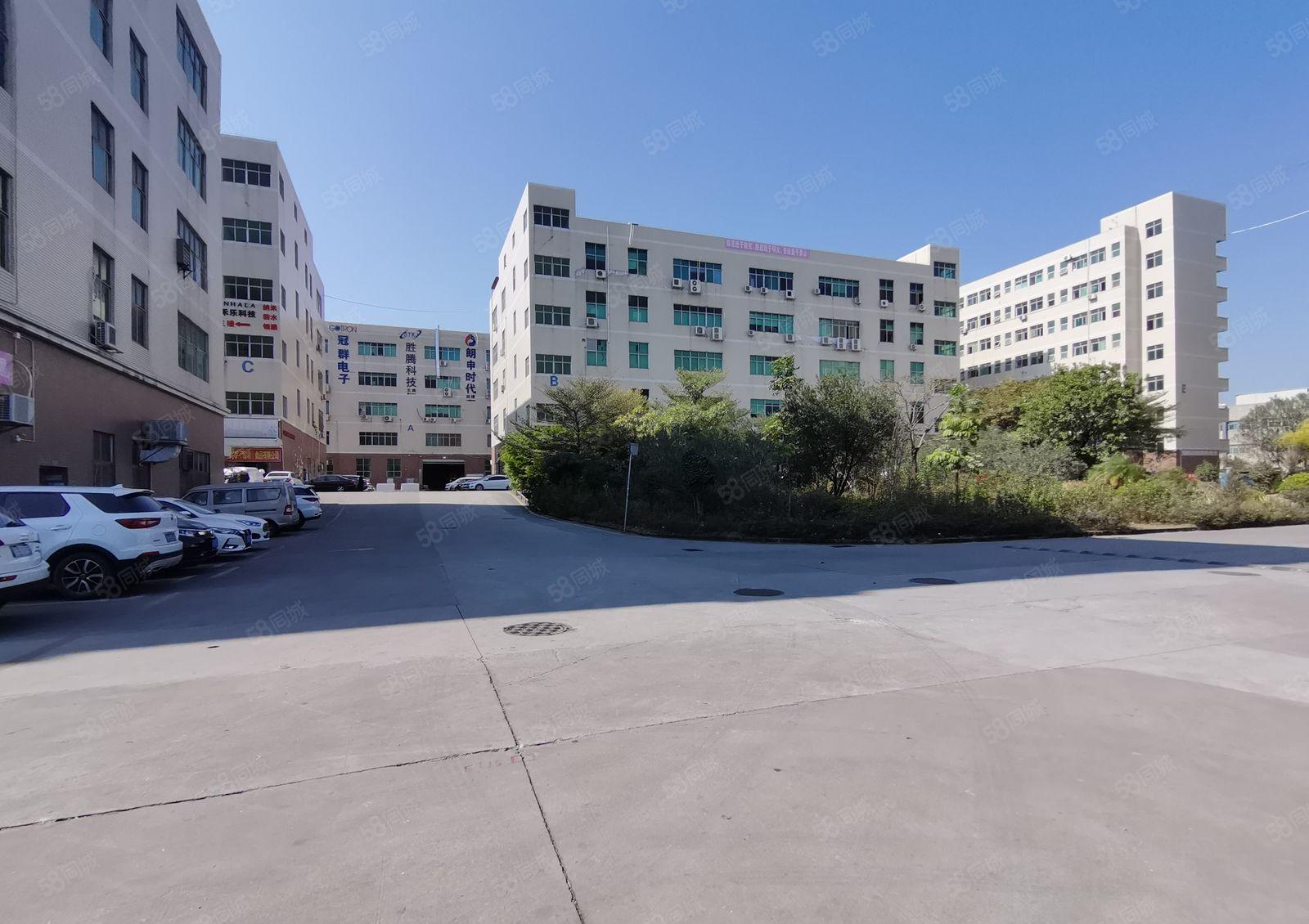 观澜高速口形象超好园区28000平原房东一楼二楼厂房仓库出租