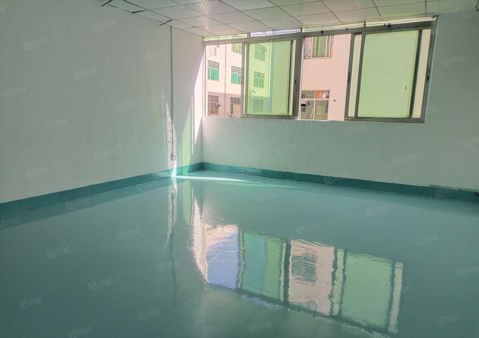 龙华浪口工业区独院厂房2000平出租空地大，可分租500平。