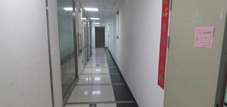 龙华大浪南路厂房340平，可定制装修隔间