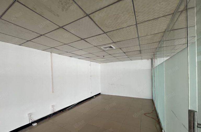 龙华地铁口附近300平清湖科技园送免租期定制装修