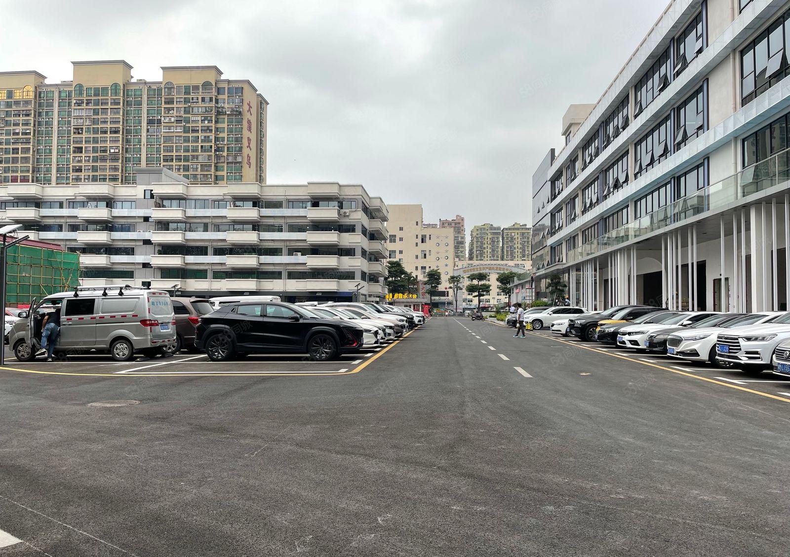 龙华大浪厂房出租可分租300平办公室仓库出租彩光好空地大招租