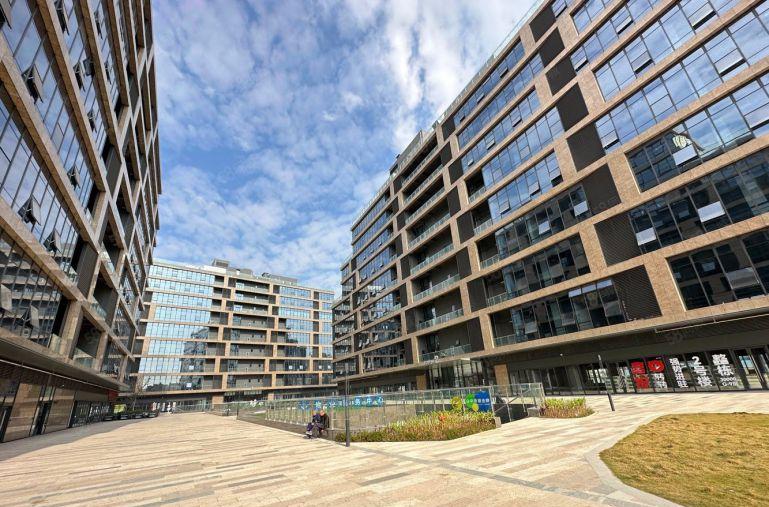 免租6个月观澜高新园区100平至5000平红本厂房办公室出租