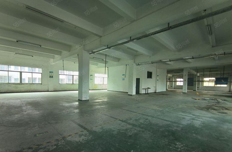 光明凤凰街道原房东3600平独门独院3层厂房出租带装修空地大