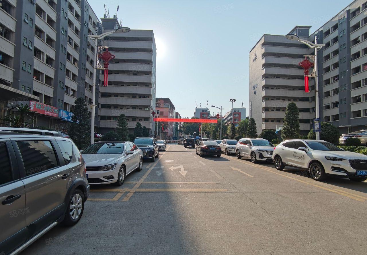 龙华大浪红本精装修1100平厂房出租带无尘车间可分租仓库出租