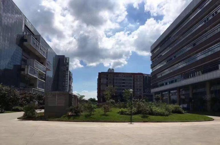 龙华清湖地铁旁新空出楼上500精装修办公室仓库厂房出租