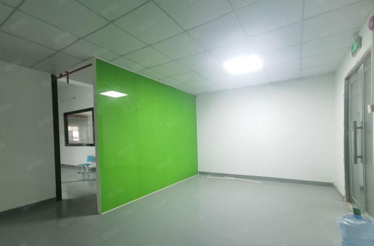 观澜新田工业园原房东楼上整层750平办公仓库现成水电拎包入住