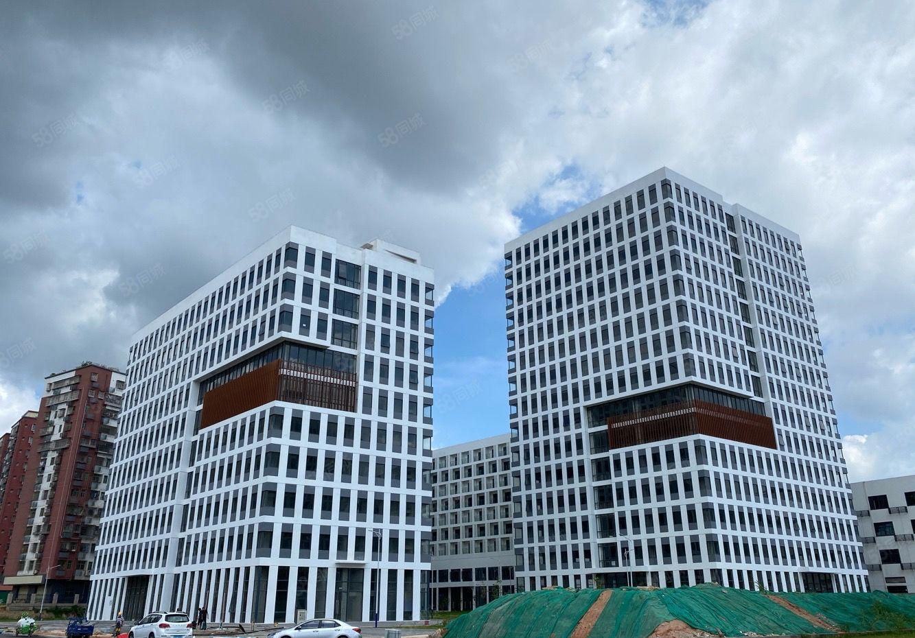 观澜快速路旁14万平方红本工业研发办公厂房出租 200平起租