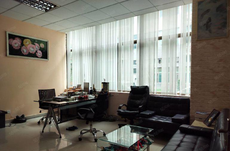 龙华大浪原房东实际面积出租786平一楼，带装修家私6米高