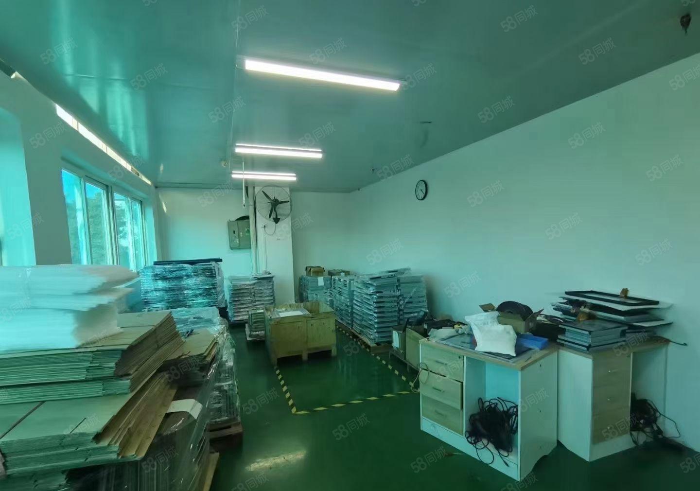 龙华元芬地铁口原房东厂房出租带装修1000平，200平起租