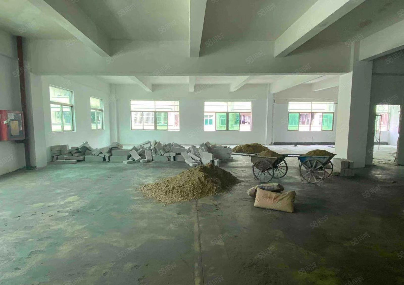 宝安石岩裕龙大厦附近400平