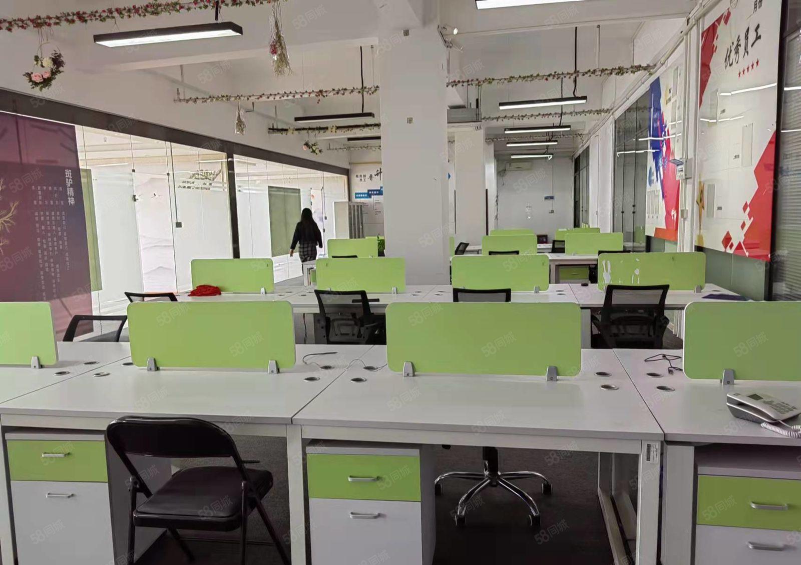 深圳龙华汽车站附近楼上610平精装办公室厂房出租。