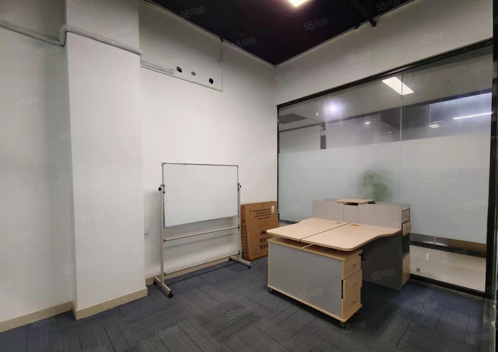 龙华油松万众城附近楼上176平精装办公厂房出租