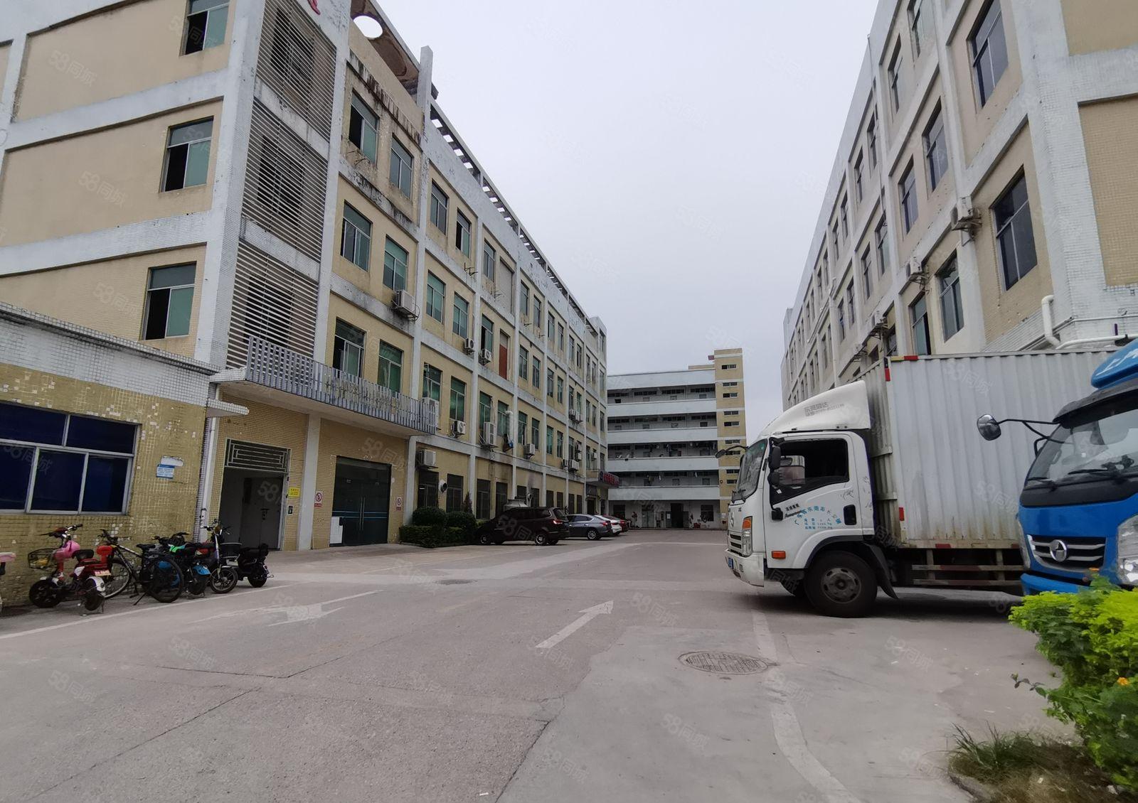 特价，龙华大浪原房东红本2000平厂房仓库，高速口附近。