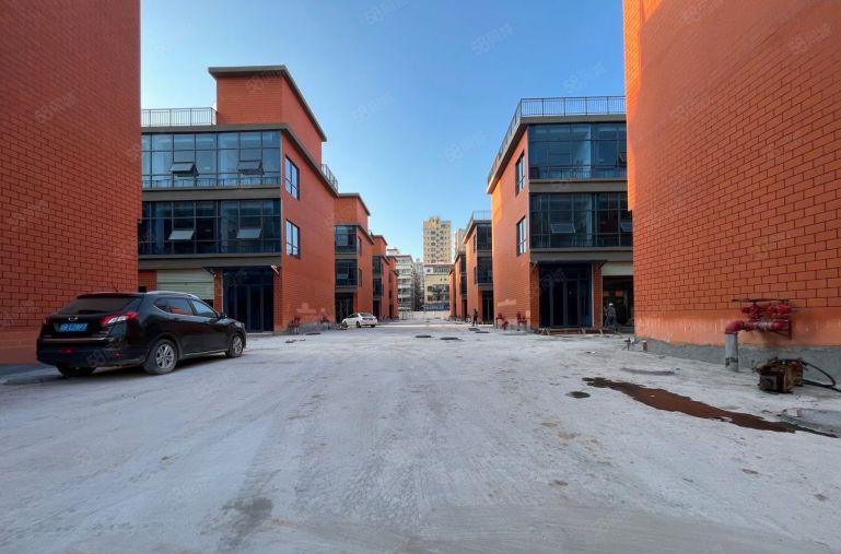 龙华三联村委低价32元小独栋出租可围成独院，可分租，空地超大