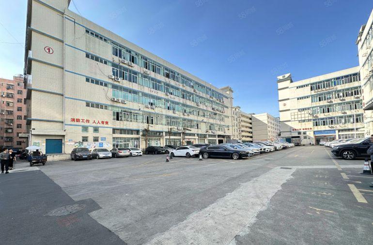 200平起龙华清湖地铁口原房东红本厂房2000平空地适合物流