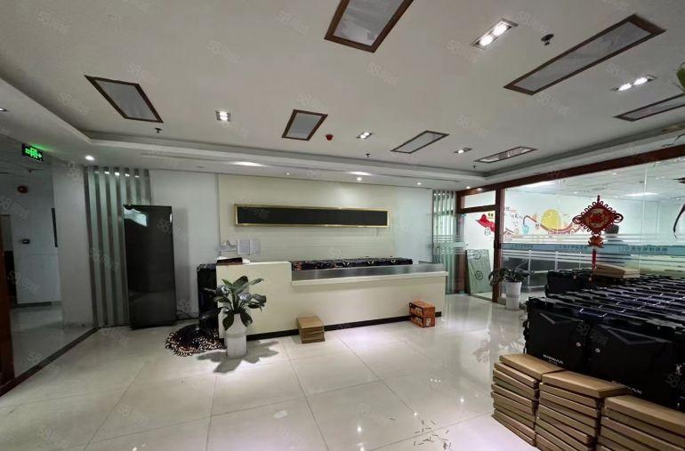 龙华大浪商业中心楼上1200平米精装修厂房无转让费出租可分租