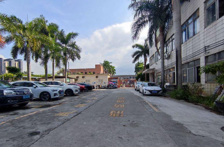 一楼厂房出租980平方 带办公室装修可做仓库生产