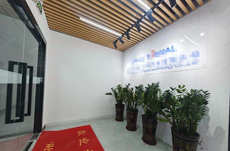 观澜福民全新厂房楼上500平豪华精装修厂房仓库出租水电齐全