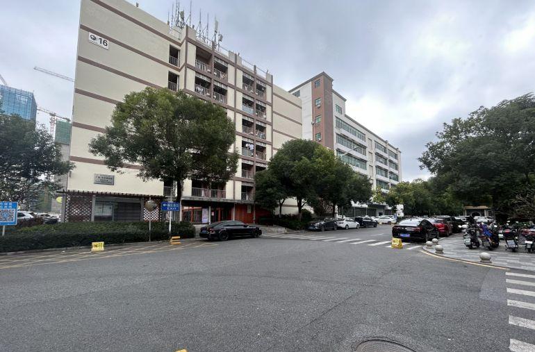 20元起龙华大浪华宁路高新园区厂房出租一二三楼各2000平米